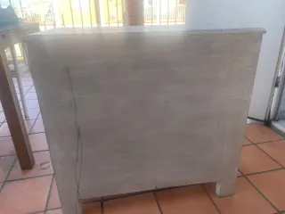 Cómoda antigua decapada madera