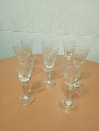 Conjunto 8 Taças de Licor Vidro Gravado