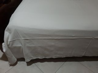 Copriletto e lenzuola matrimoniali