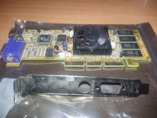 PixelView GeForce2 MX400 64MB AGP VGA