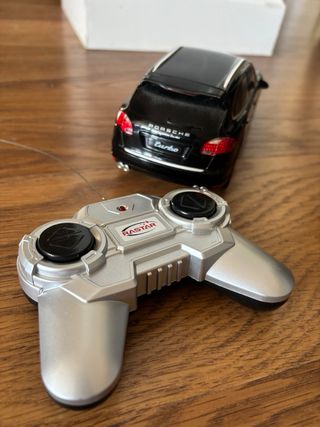 Porsche teledirigido negro