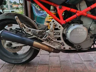 Ducati Monster 620 i Negra y Roja