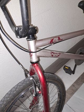 Bicicleta BMX casi nueva