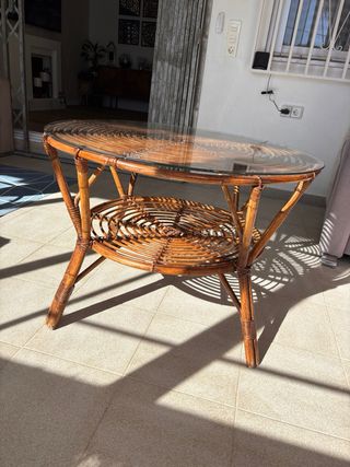 Mesa redonda ratán con cristal