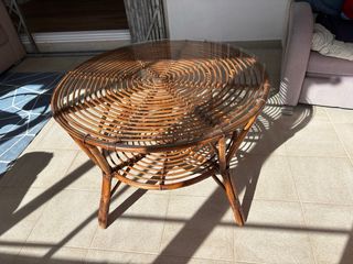 Mesa redonda ratán con cristal