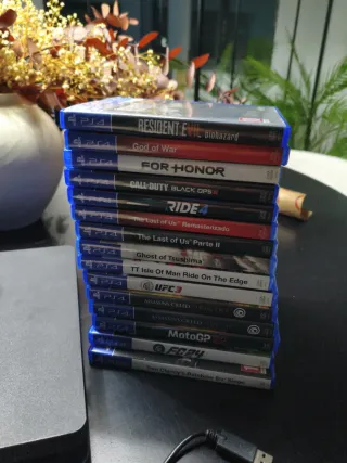 PS4 (PlayStation 4) Nera + Giochi e hard disk da 1T