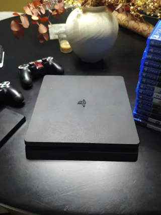 PS4 (PlayStation 4) Nera + Giochi e hard disk da 1T