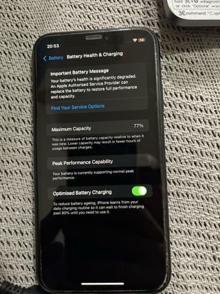 iPhone XR Negro con caja Sin Cargador