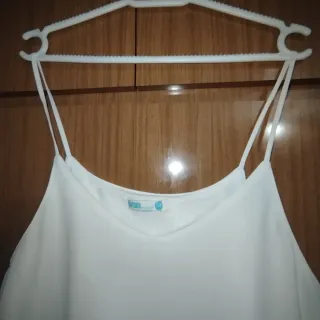 Blusa blanca de tirantes