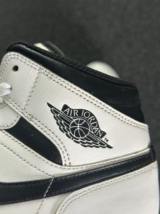 Nike Jordan 1 Mid Reverse Panda 42