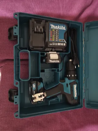 Taladro Percutor Makita CXT HP333DSAE