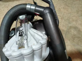 Aspiradora Dyson DC32 Allergy Plus