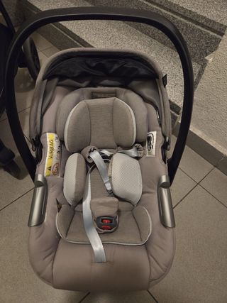 Trio Inglesina Electa: Passeggino, Ovetto e Seggiolino Auto Gruppo 0