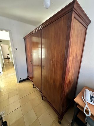 Armario antiguo madera maciza