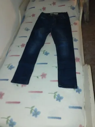 Vaqueros Azules Oscuros