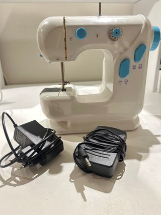 Mini Máquina de Coser Eléctrica