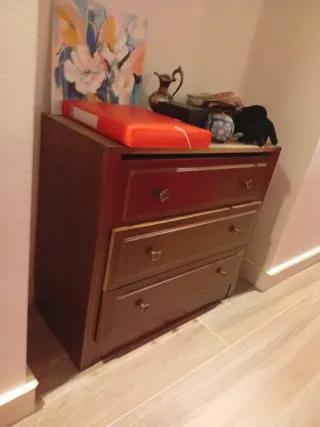 Cajonera de madera maciza