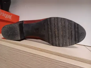 Zapatos Pitillos granate mujer