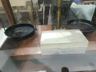 Balanza bascula antigua de farmacia