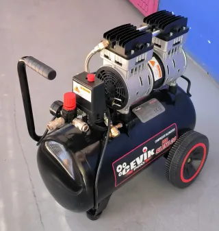 Compresor Cevik Pro Silencioso 24L