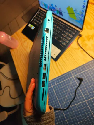 HP Pavilion 15 Notebook PC i7 (2015)