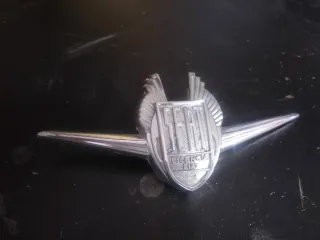 Insignia SEAT 600 Licencia FIAT