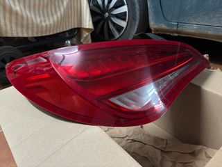 Piloto trasero Mercedes CLA