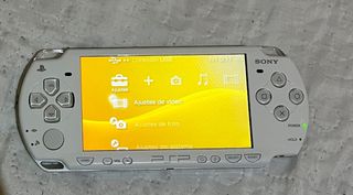 Sony PSP Plata/Blanco - Perfecto Estado