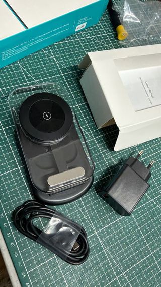 Cargador 3 en 1 para iPhone, Watch y AirPods