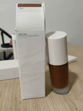 Base de Maquillaje Zara Limitless Soft Matte