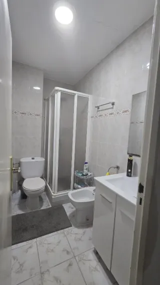 Alquilo una  habitaciones para CHICAS