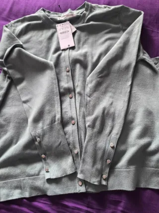 Conjunto de jersey y chaqueta a juego