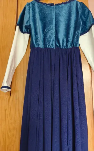 Vestido Medieval Azul y Blanco