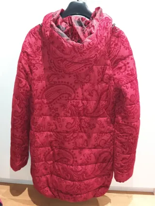 Abrigo Desigual Rojo con Cinturón