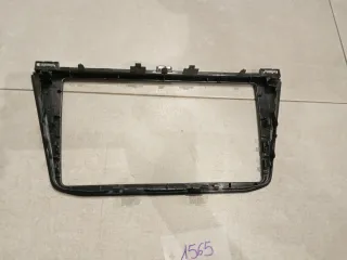 Marco pantalla 8" VW Tiguan 5NA
