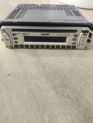 Stereo HiFi per auto Sony