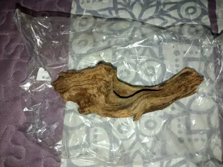 Tronco decorativo para acuario