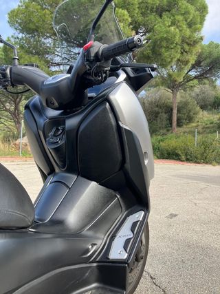 Yamaha X MAX 300