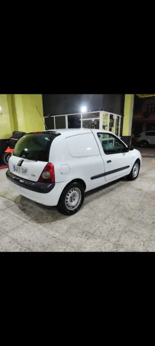 Renault Clio 2003