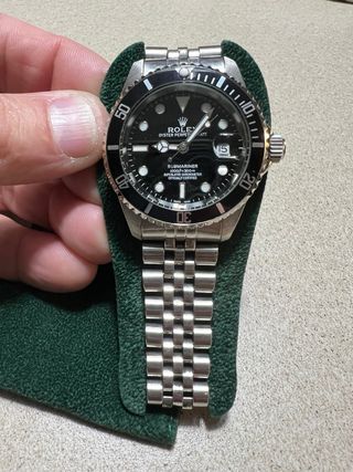 Orologio Uomo Nero Argento con bracciale jubilee.