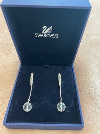 Pendientes largos Swarovski con borla