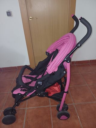 Silla de paseo marca Chicco ligera
