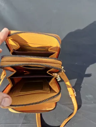 Bolso pequeño amarillo