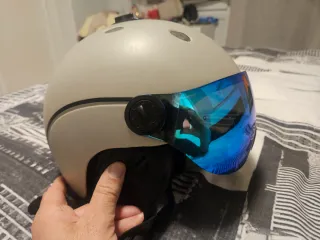 Casco de esquí SINNER con visera azul