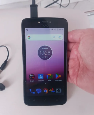 Teléfono Motorola Moto C