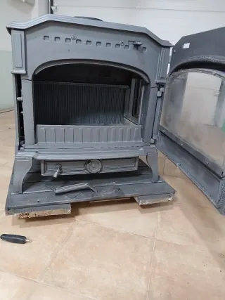 Estufa de leña Dovre