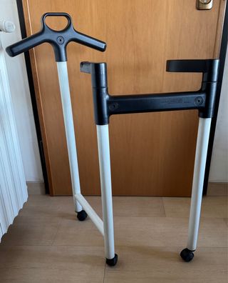 Servomuto totem appendiabiti Magis