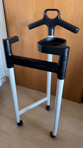 Servomuto totem appendiabiti Magis