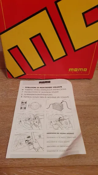 Volante auto MOMO