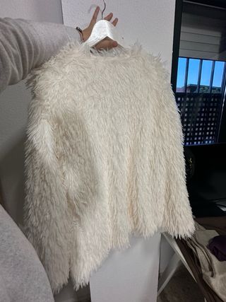 Abrigo blanco de pelo